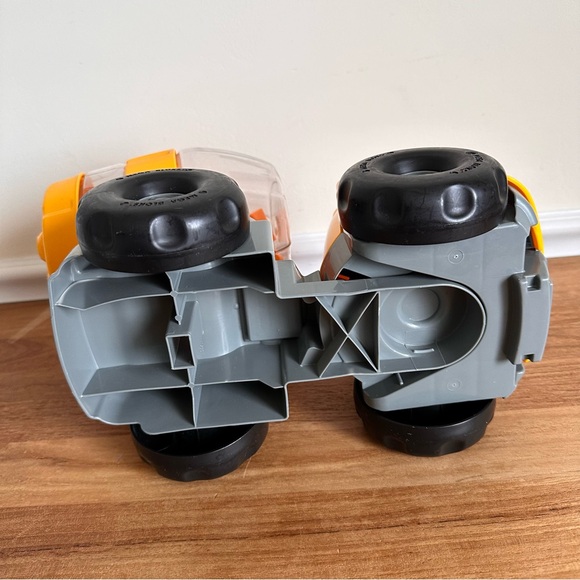 Mega Blocks Cat Cement Mixer Truck Car Toy - Picture 6 of 6